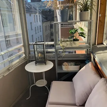 Floor, Cozy Apartment, Centrally Located In Appartamento *