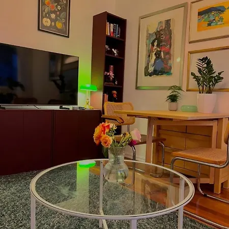 Floor, Cozy Apartment, Centrally Located In *