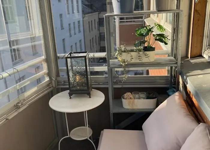 Floor, Cozy Apartment, Centrally Located In Lejlighed *